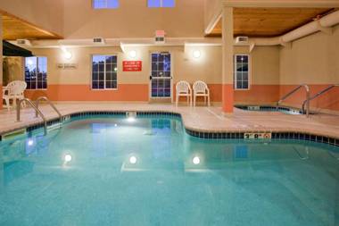 GrandStay Residential Suites Hotel - Eau Claire