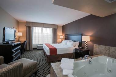 Holiday Inn Express & Suites - Green Bay East an IHG Hotel