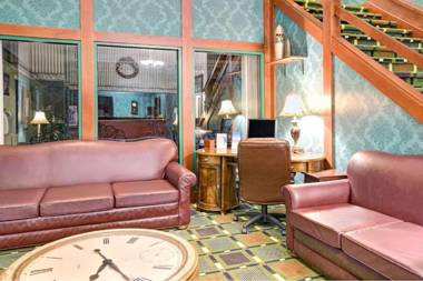 Super 8 by Wyndham Hudson