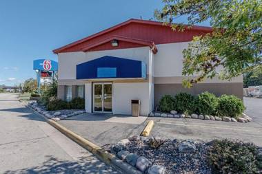 Motel 6-La Crosse WI