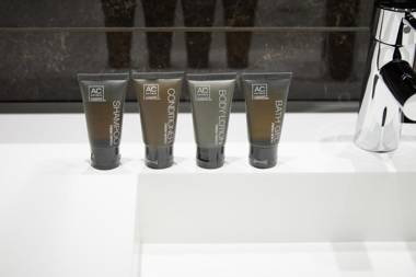 AC Hotel by Marriott Madison Downtown