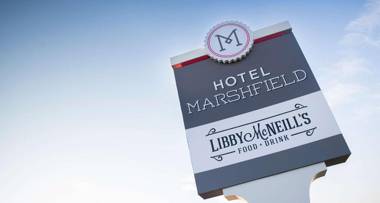 Hotel Marshfield BW Premier Collection
