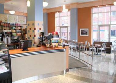 Ambassador Inn At Marquette