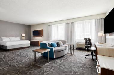 Courtyard Milwaukee Downtown