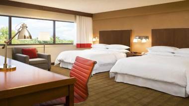 Four Points by Sheraton Milwaukee Airport