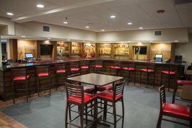 Four Points by Sheraton Milwaukee Airport