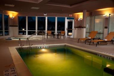 Courtyard Milwaukee Airport