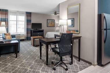 Homewood Suites By Hilton Wauwatosa Milwaukee