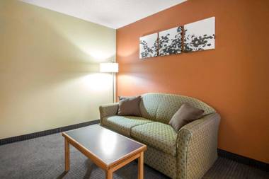 Sleep Inn & Suites Sheboygan I-43