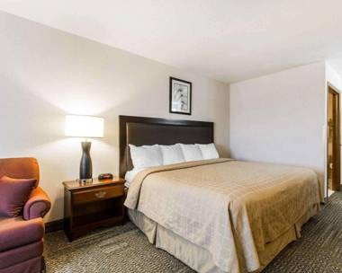 Quality Inn & Suites Stoughton - Madison South