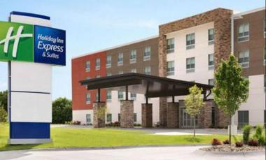 Holiday Inn Express & Suites - Tomah an IHG Hotel