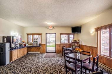 Econo Lodge Waupaca