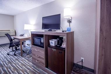 Days Inn & Suites by Wyndham Wisconsin Dells