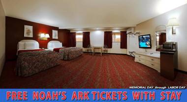 Grand Marquis Waterpark Hotel & Suites