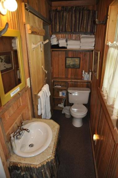 Robins Nest Bed & Breakfast