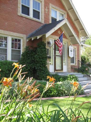 Robins Nest Bed & Breakfast