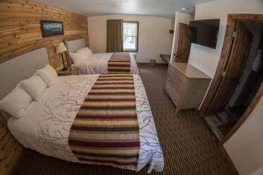 Stagecoach Inn & Suites