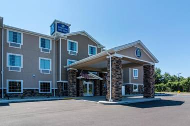 Cobblestone Hotel & Suites - Torrington