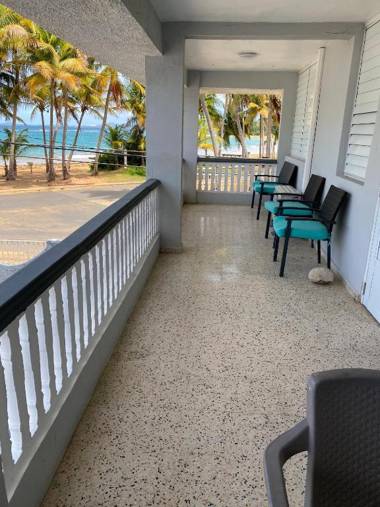 Cozy Beach Apartment