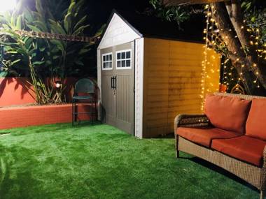 Remodeled apt with patio and laundry. Pet friendly