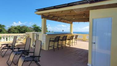 Amapola House with Private Pool and Rooftop Terrace