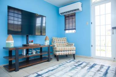 Two bedroom villa Penthouse rooftop terrace steps from Sandy Beach PRV 301Sandy Beach and the west