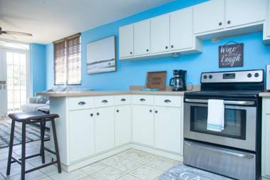 Two bedroom villa Penthouse rooftop terrace steps from Sandy Beach PRV 301Sandy Beach and the west