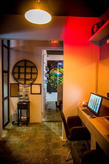 Nomada Urban Beach Hostel- Calle Loiza