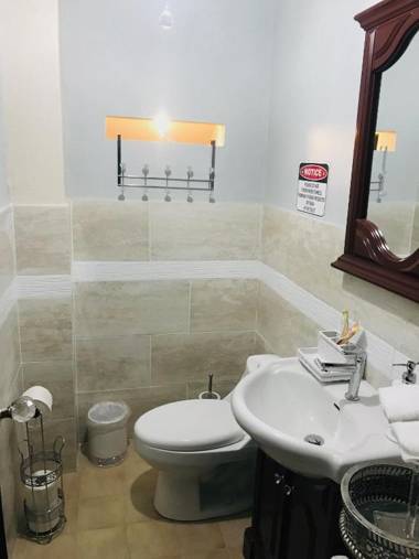 ★ Elegant Crystal Apt at Casa of Essence located in ♥ of Old San Juan ★