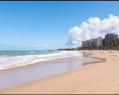 KASA Ocean Breeze - Cabana Studio Apartment BEACHFRONT CONDO POOL