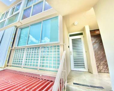 KASA El Sol by the Sea - Cabana Studio Apartment BEACHFRONT CONDO POOL Parking