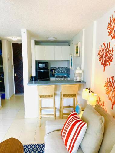 KASA Los Corales Studio for 2 POOL BEACH PARKING