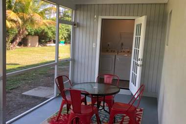 Marco Island Lakeside Inn