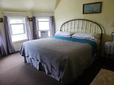 Harbor House Bed and Breakfast