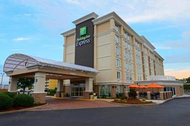Holiday Inn Express Hotels- Hampton an IHG Hotel