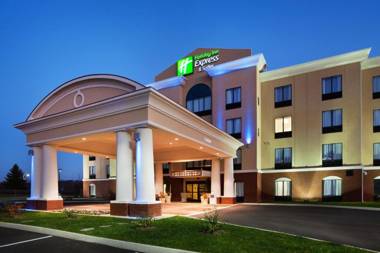 Holiday Inn Express Hotel & Suites Newport South an IHG Hotel