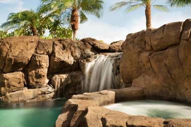 Embassy Suites By Hilton Oahu Kapolei - FREE Breakfast