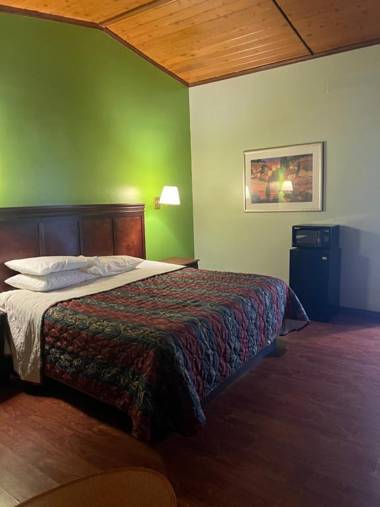 Town & Country Motel