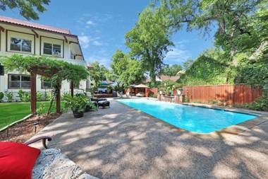 The Lancaster Manor Bed and Breakfast