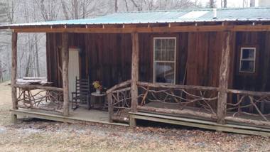 Arrowmont Stables & Cabins