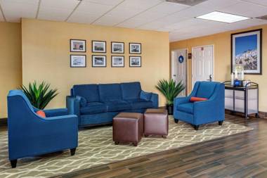 Comfort Inn & Suites Near Universal - North Hollywood – Burbank