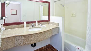 Hollywood Inn Express South