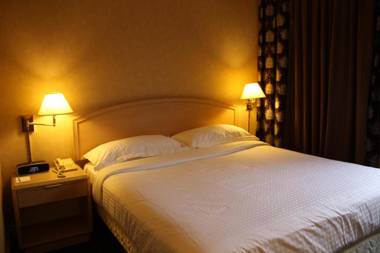 Garden Suite Hotel and Resort