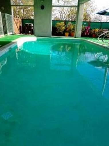 Great Getaway Steps to Bev Hills