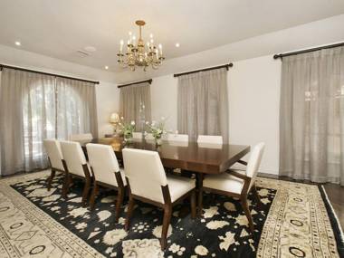 Villa Teresita - Beautifully gated Mediterranean estate