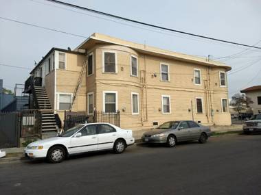 Pads on Pasadena Ave