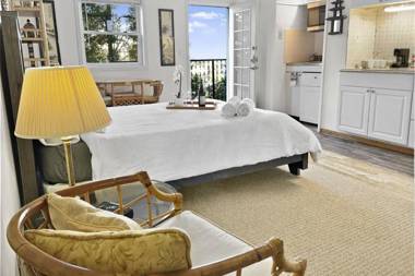 Secret Stairs Apt Hollywood Hills