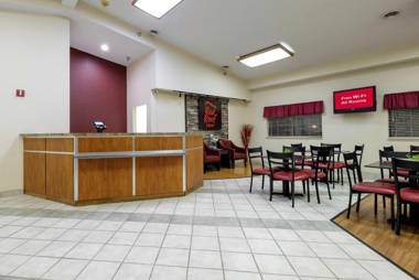 Red Roof Inn Holton