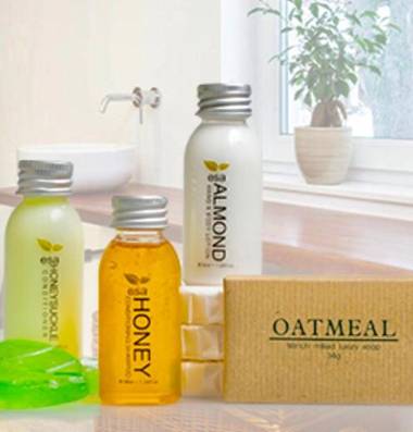 Walking Distance To Beach And Shops