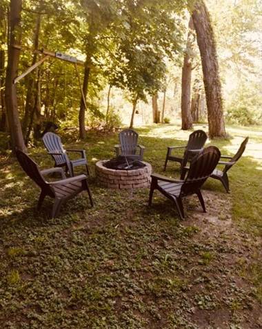 Walking Distance To Beach And Shops